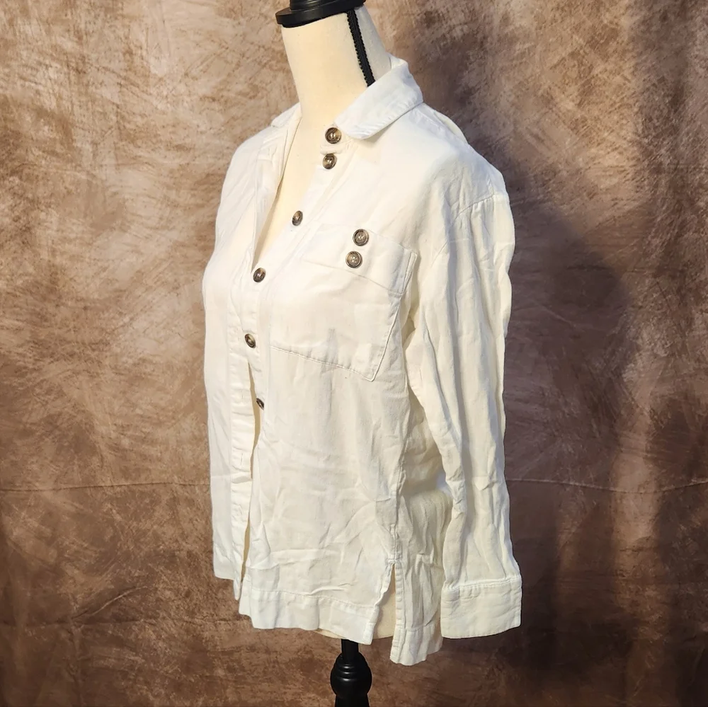 Topshop White Button-Up Shirt – Tortoiseshell Buttons – US 0 / UK 4 - Picture 4 of 9